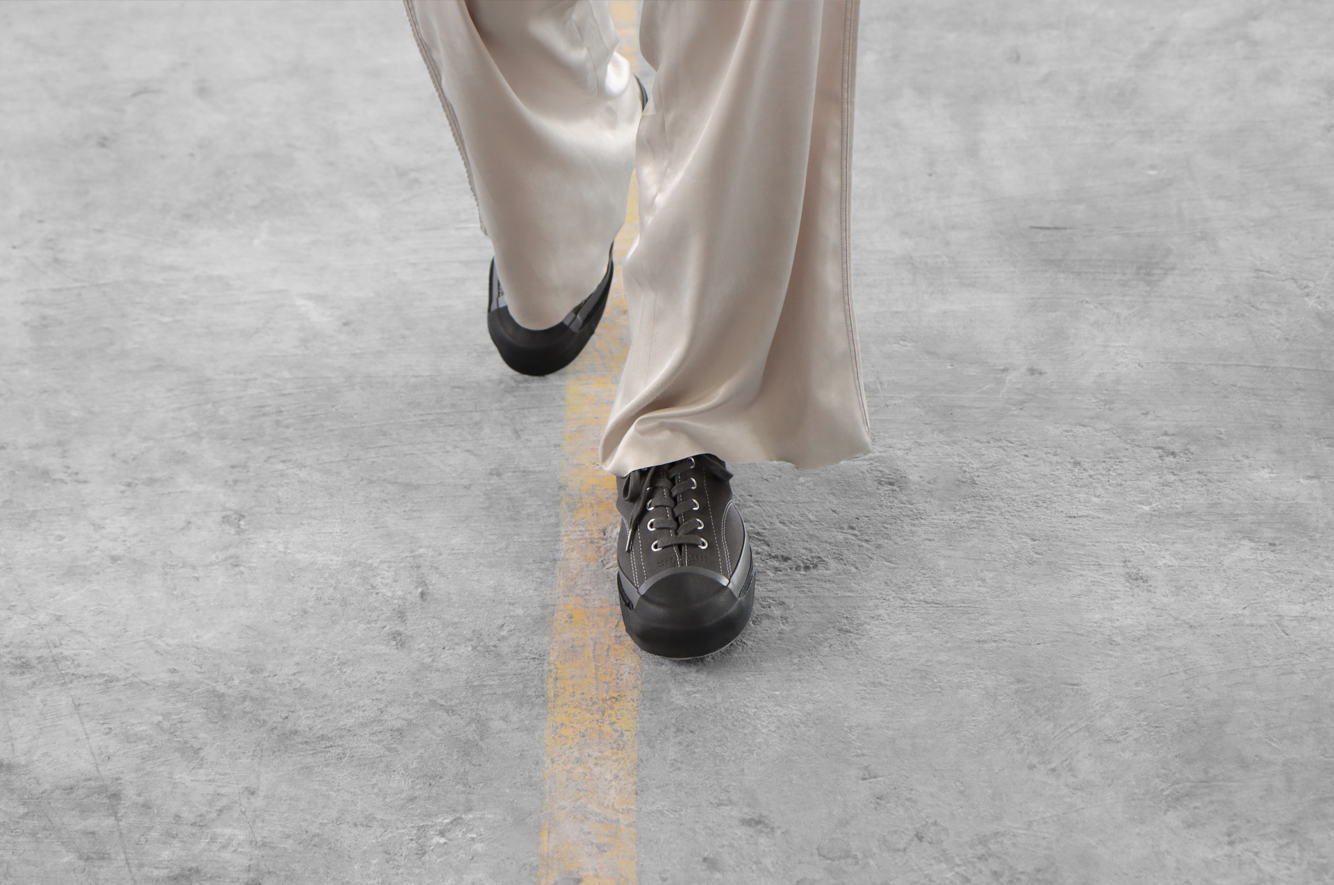 GYMCOURTRF_CHARCOAL_TOP_SP